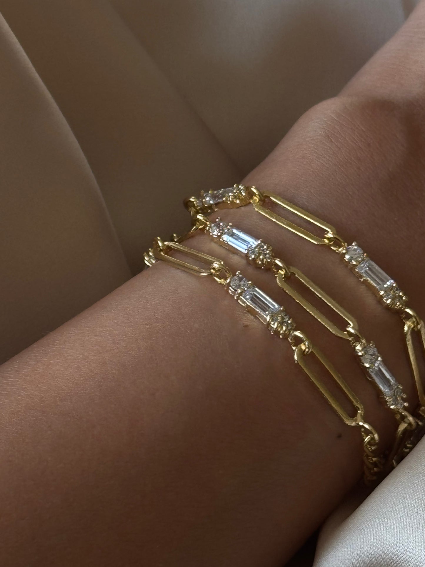 BAGUETTE NECKLACE