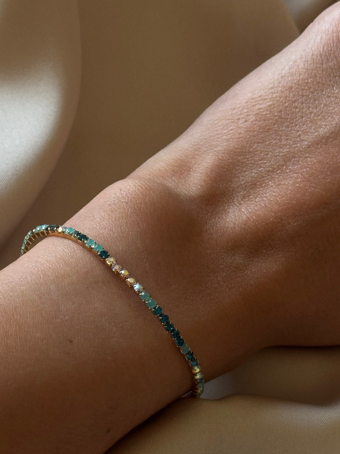 BLUE ALL-ROUND BRACELET