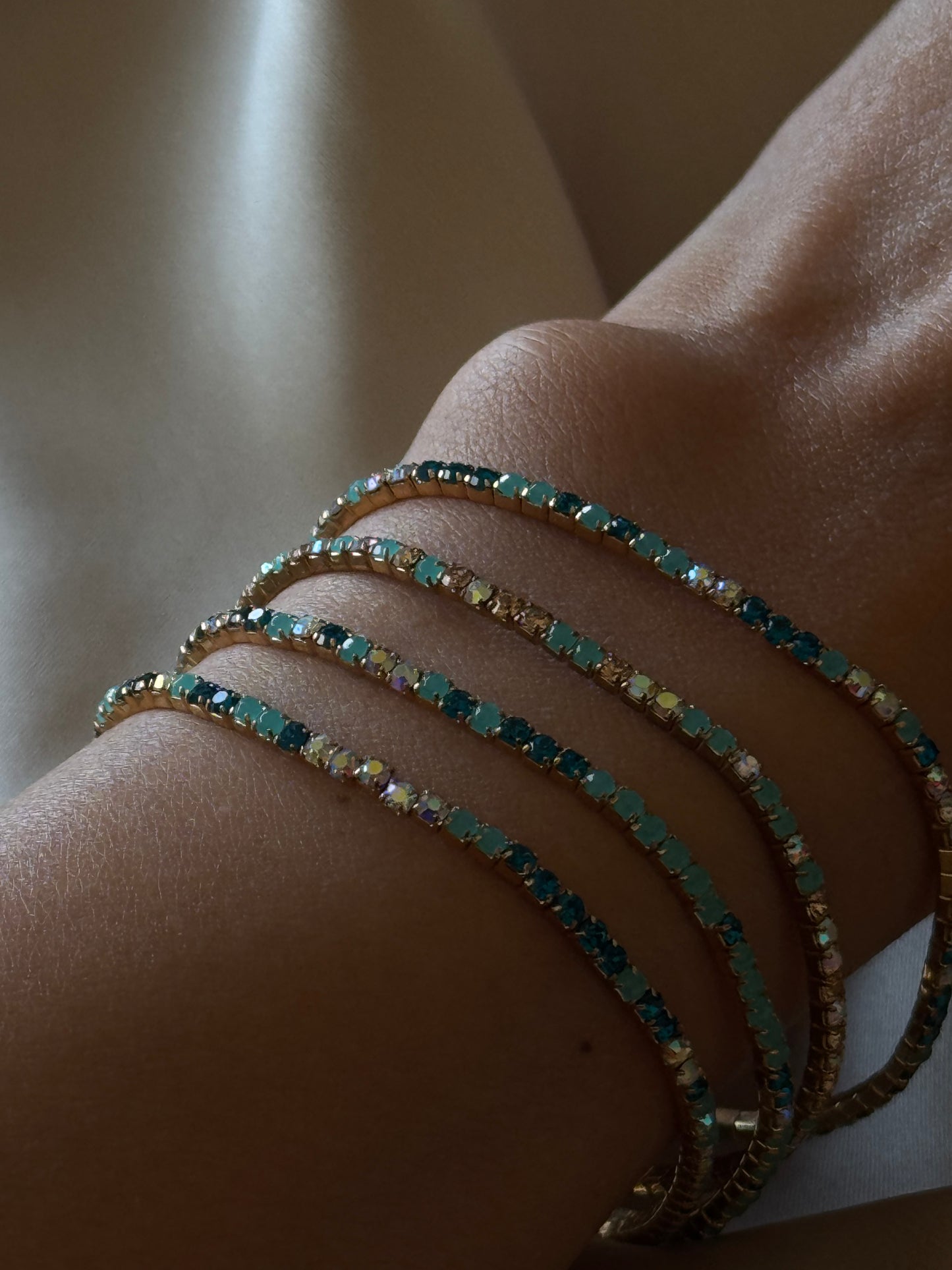 BLUE ALL-ROUND BRACELET