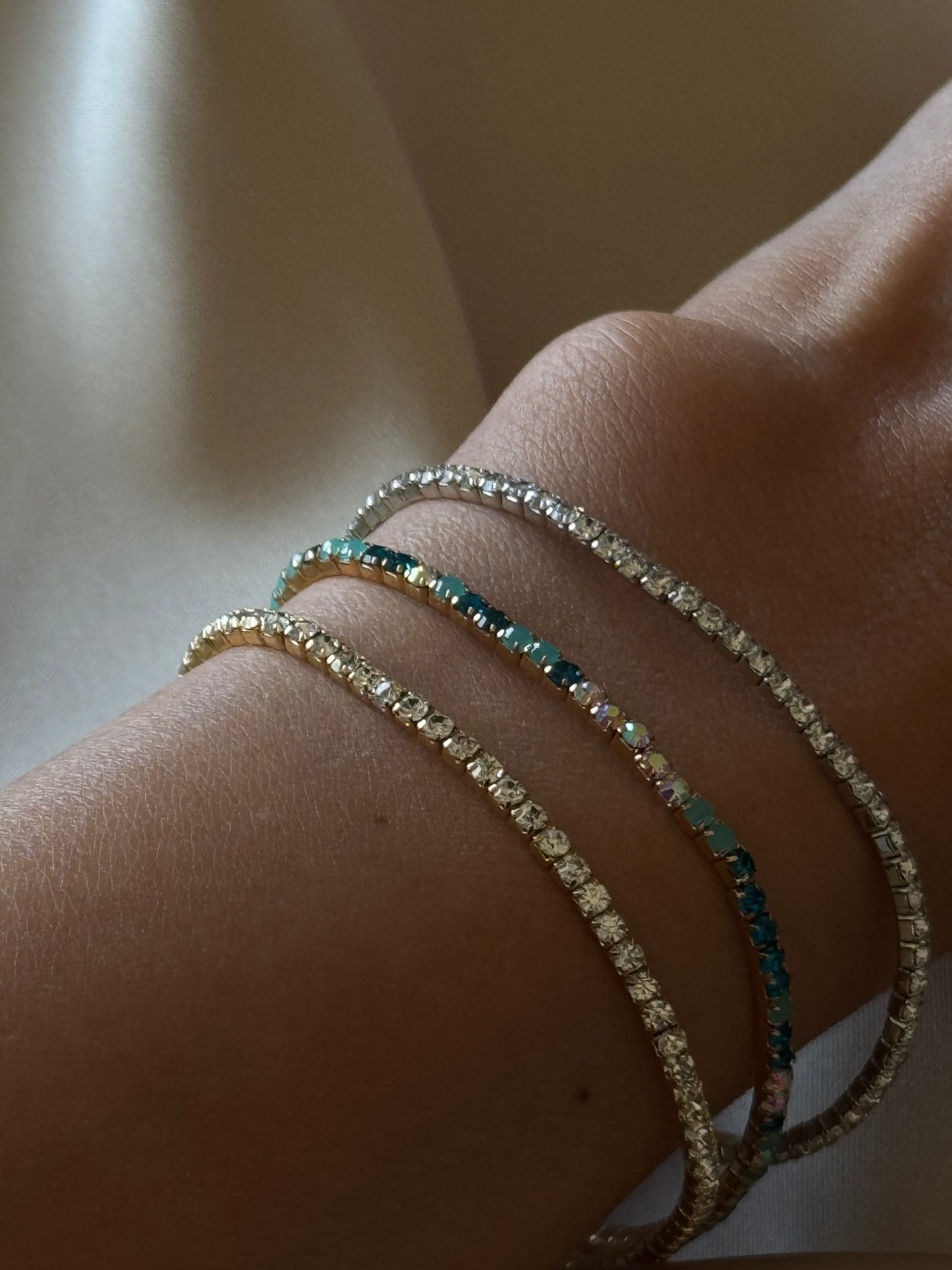 BLUE ALL-ROUND BRACELET