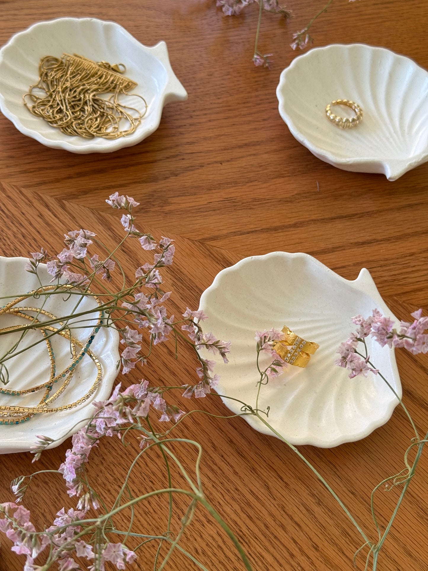 SHELL JEWELRY TRAY