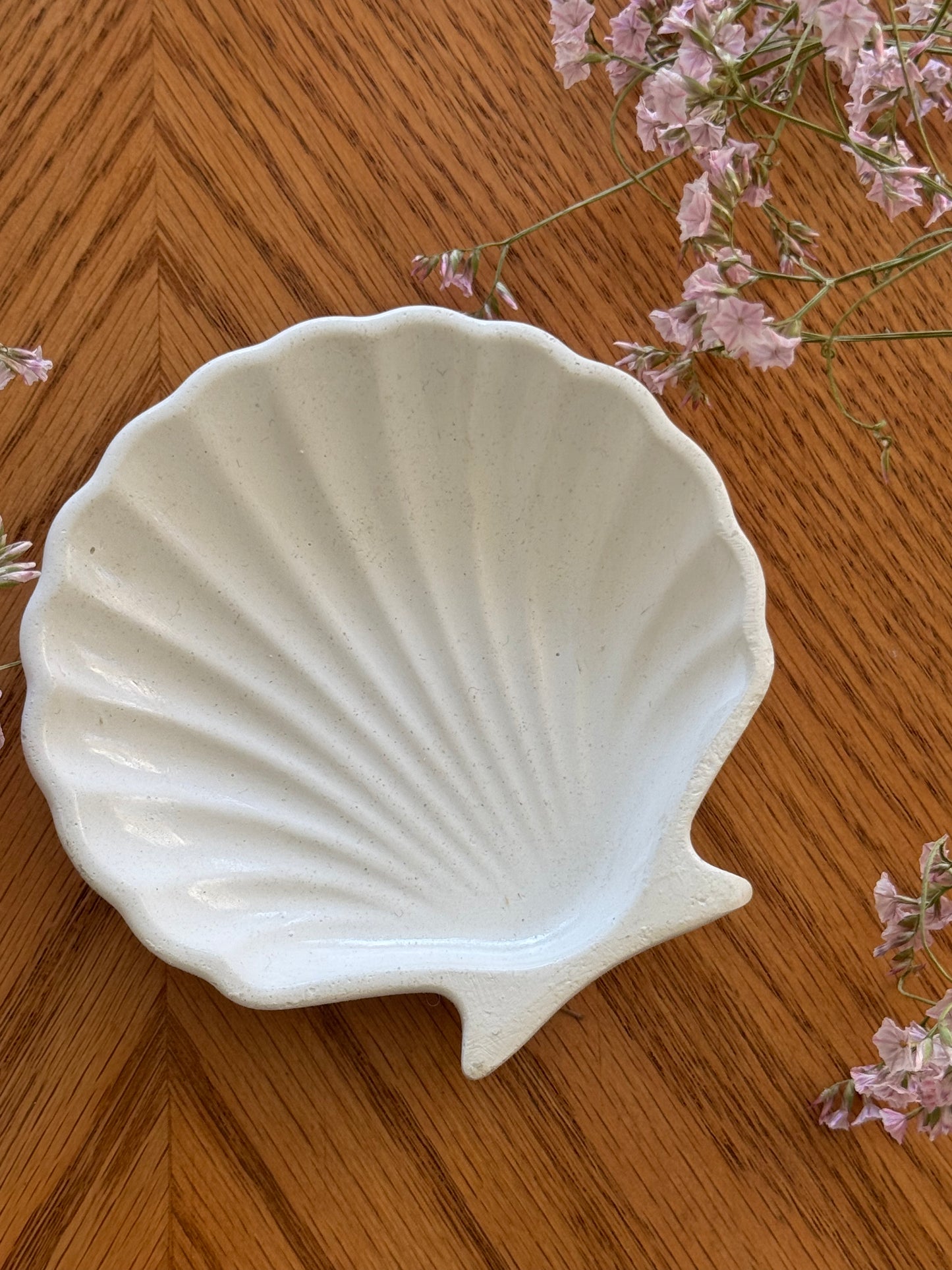 SHELL JEWELRY TRAY